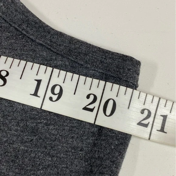 🖤 Mickey inspired tank top! - Picture 14 of 15